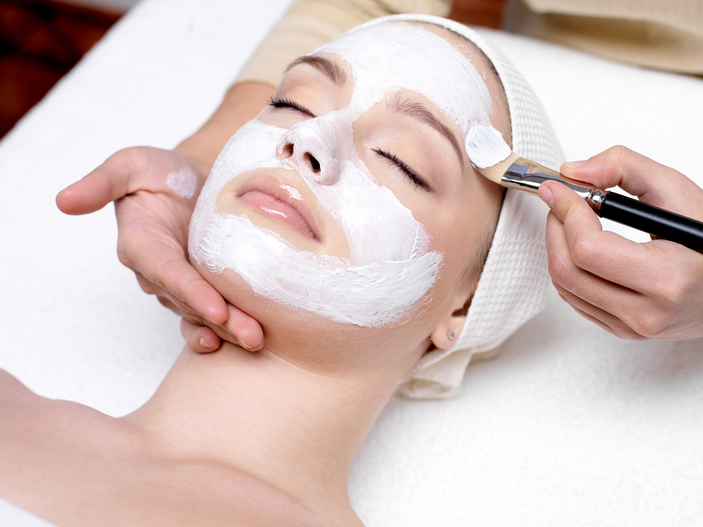 Sit back, relax, and allow us to pamper your pretty face!